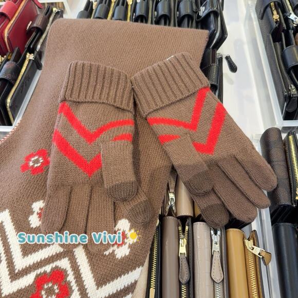 NWT Bundle Coach Fair Isle Print Knit Muffler CCW05 & Gloves CCW71 Sable Multi - Picture 2 of 14